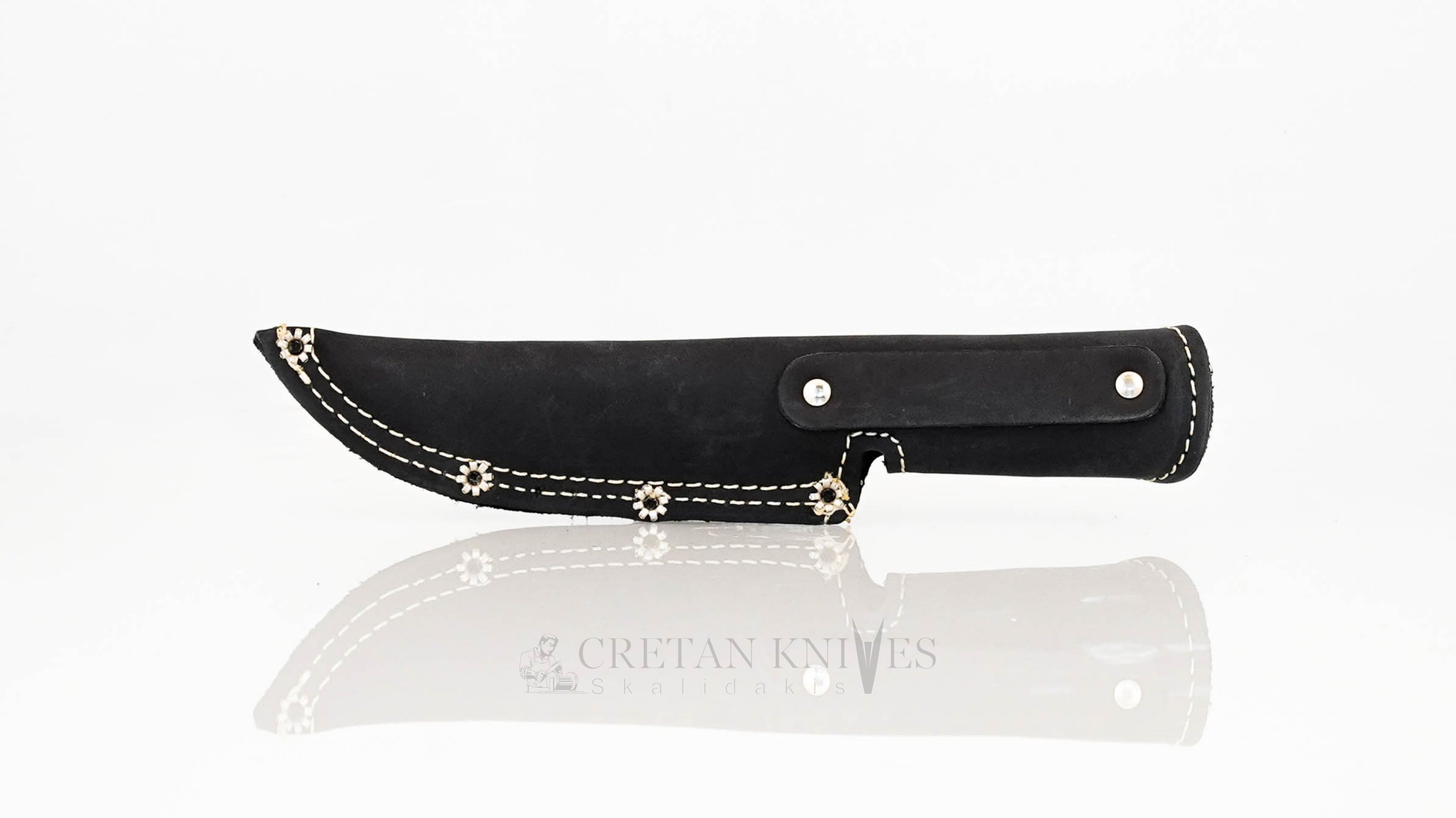 Traditional handcrafted sheath Traditional handcrafted sheath